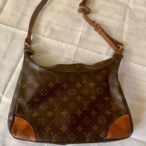 Louis Vuitton Authentic Boulogne Hobo/Shoulder Bag